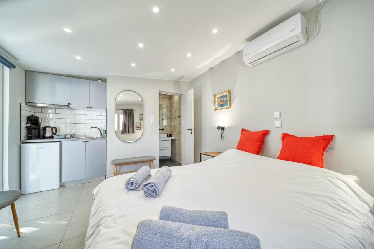Chic Rooftop Studio W/ Terrace - Near Acropolis Athén Kültér fotó